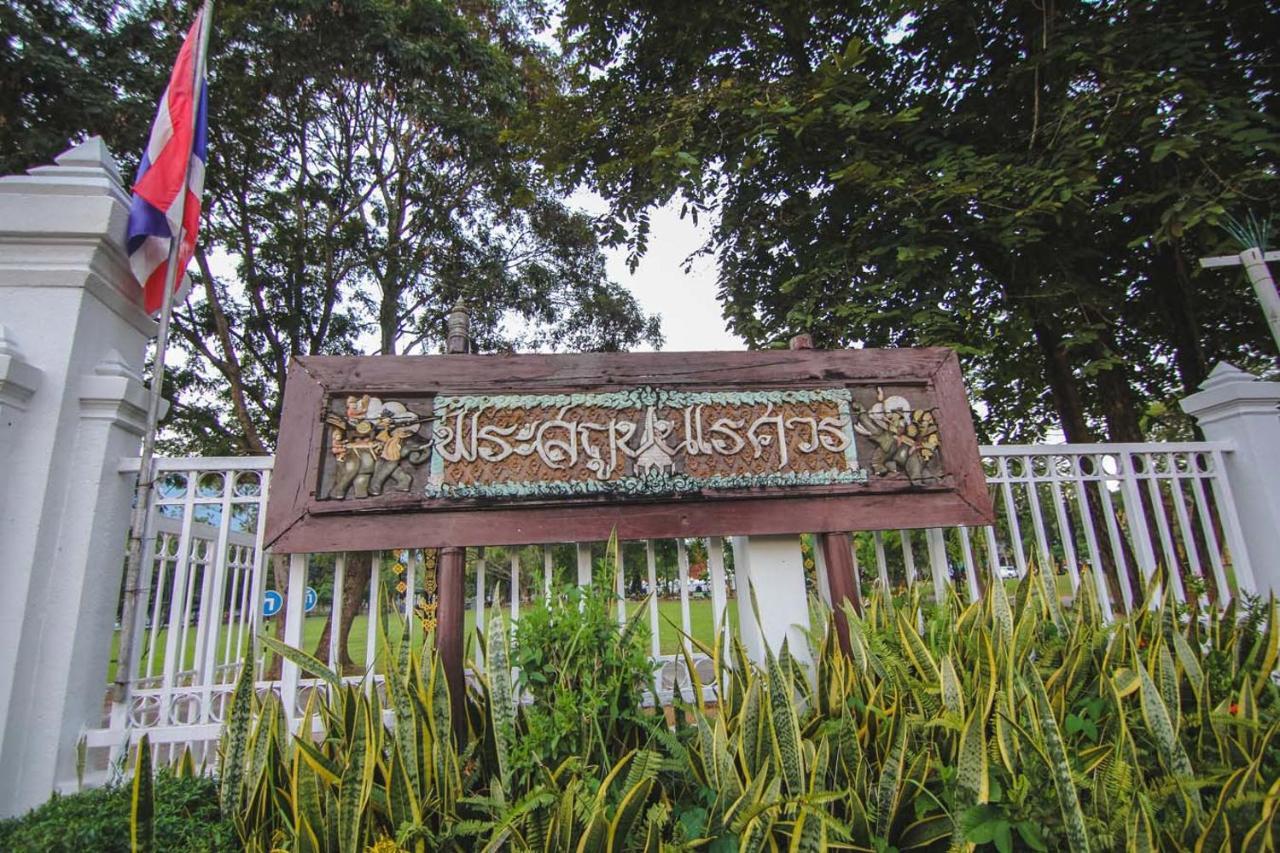 Titans House Chiang Dao Hostel Exterior foto